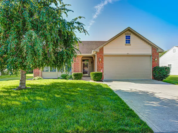 1045 Meriman Dr, Greenwood, IN 46143