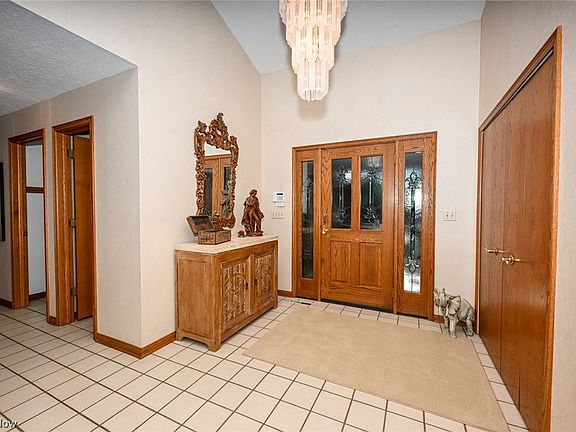 5th image of 7609 Braewood Dr