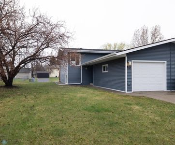 2937 Heatherwood Cir S, Moorhead, MN, 56560