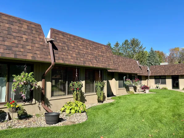 1000 Cannon Valley Dr APT 103, Northfield, MN 55057