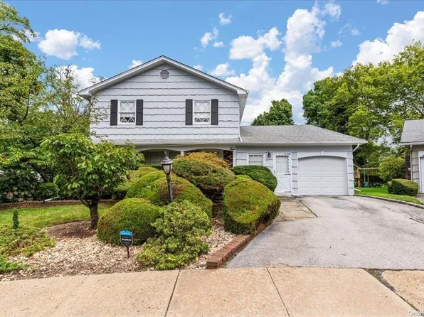 2 Sherwood Lane, Cedarhurst, NY 11516