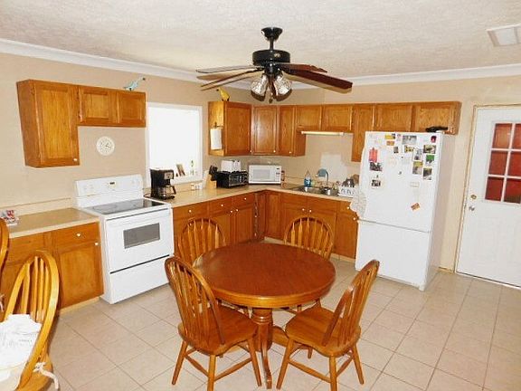 4th image of 133 Arlene Dr