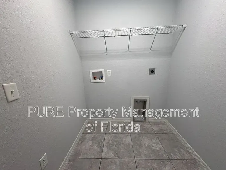 9870 SE 159th St — Photo 15