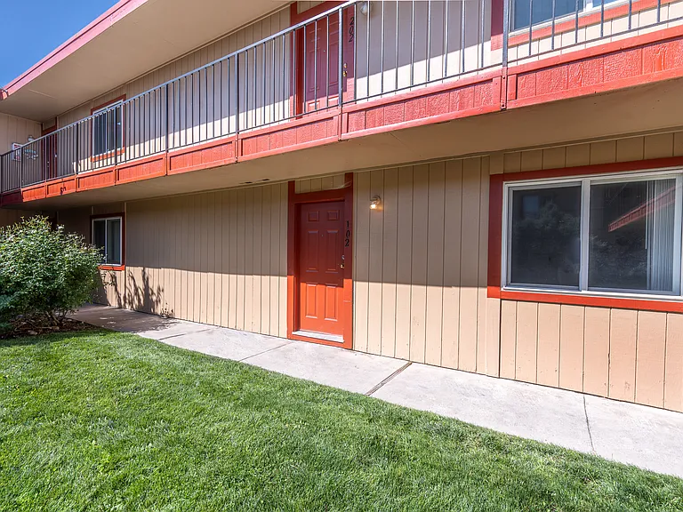 Villagio Apartments — Photo 19