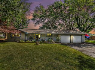 5670 Wendzel Dr, Coloma, MI 49038