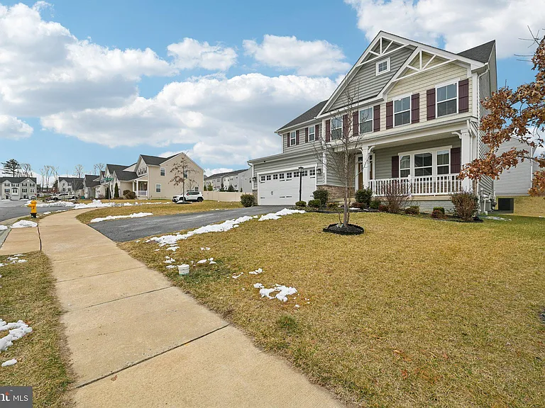5830 Barts Way — Photo 3