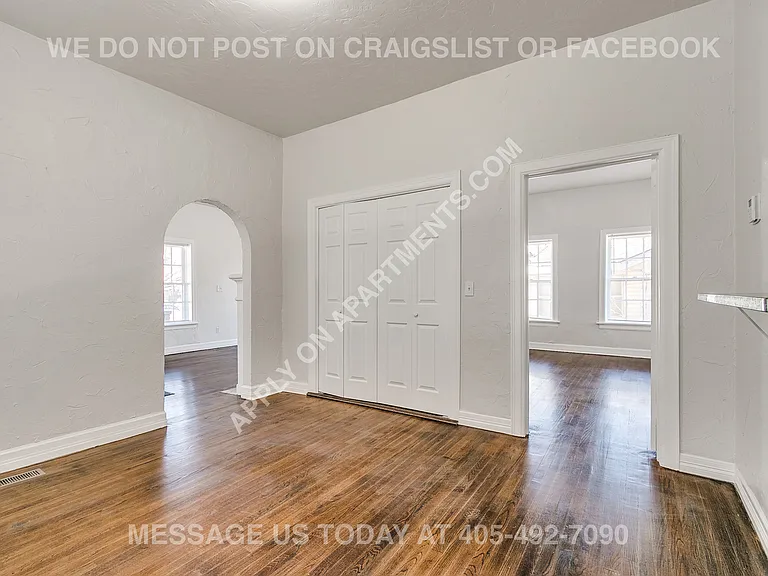 1130 NW 39th St #1130.5 — Photo 11