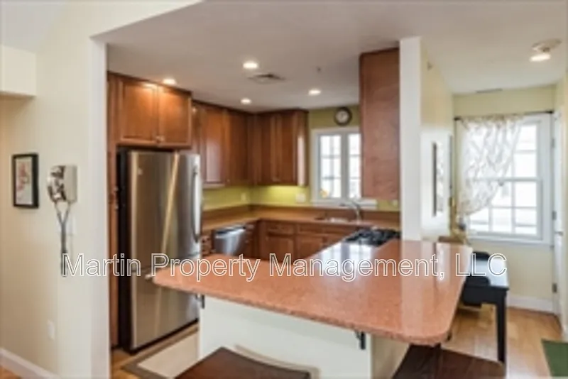 2 bed, 2.0 bath, 1076 sqft, $3,100 — Photo 4