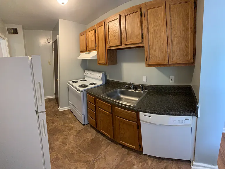 1691 Valley Ave — Photo 42