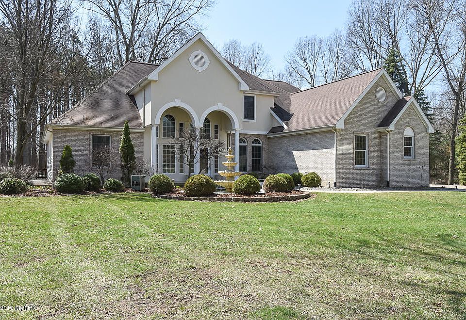 1st image of 121 Wedgewood Pl