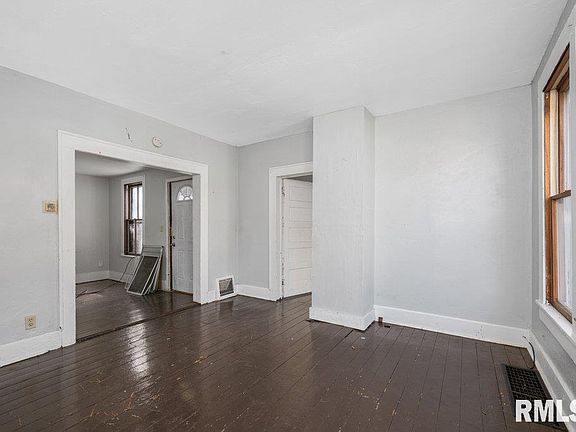 5th image of 1420 W 7th St