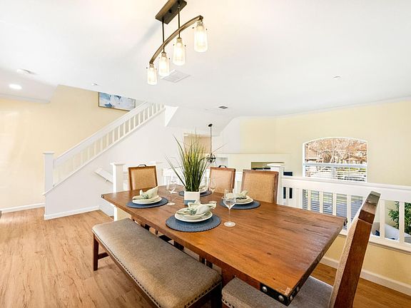 5th image of 955 Costen Ct