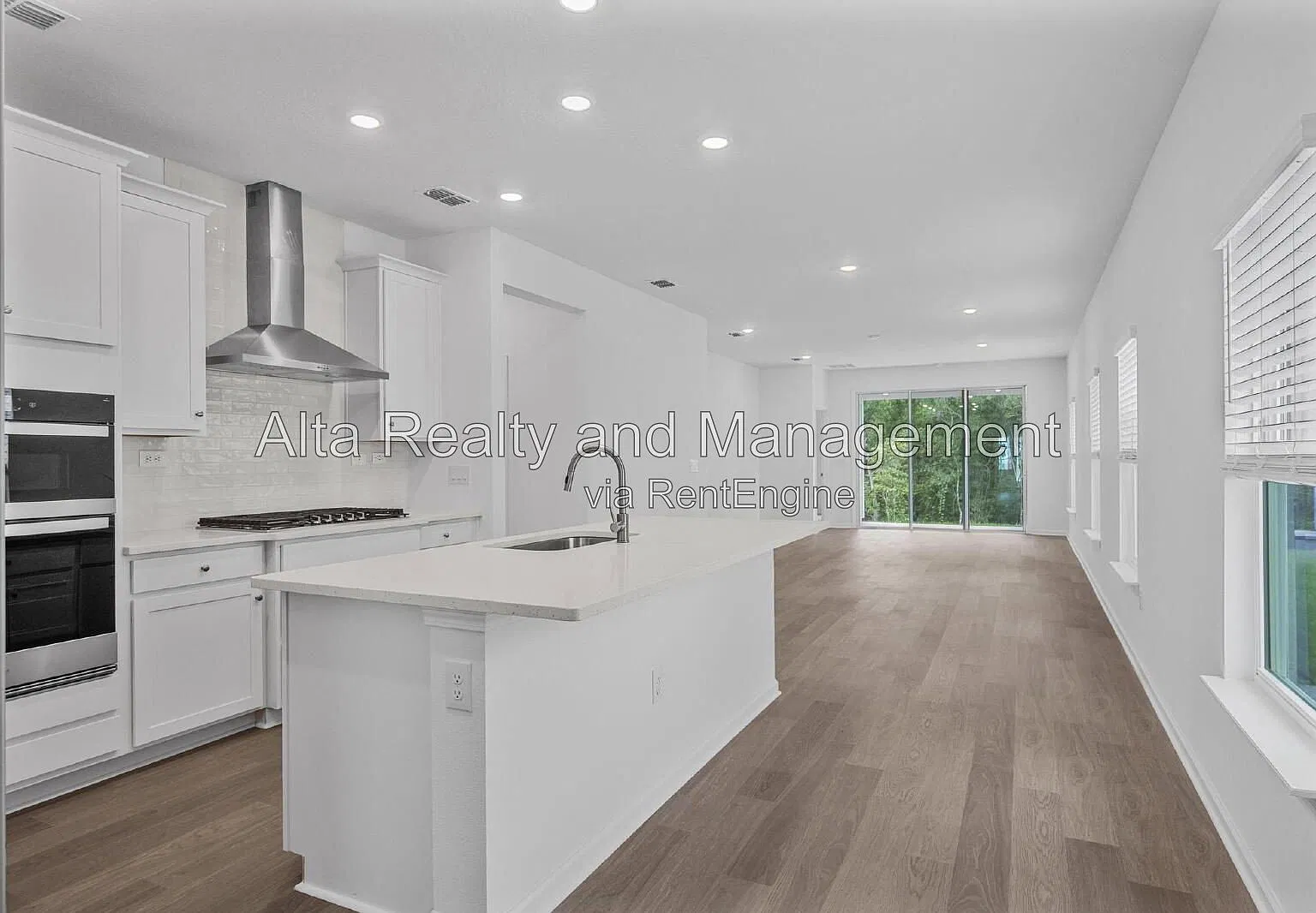 3 bed, 2.0 bath, 1608 sqft, $2,495 — Photo 4
