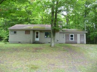 3916 Dees Rd, Houghton Lake, MI 48629