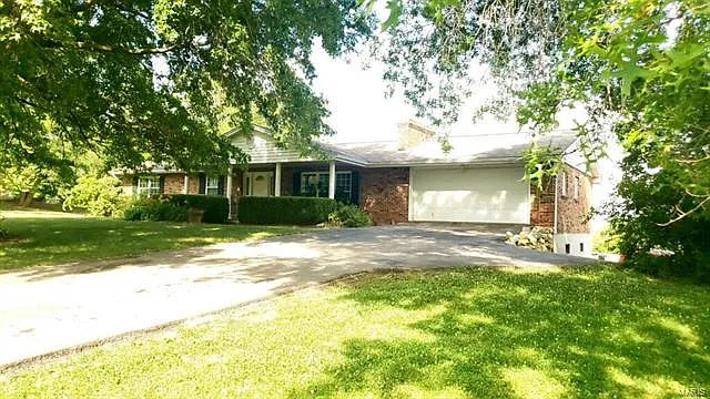 3154 Highway 185 photo 1