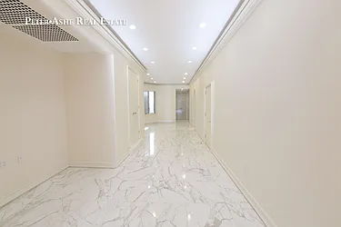 Rented by Peter Ashe