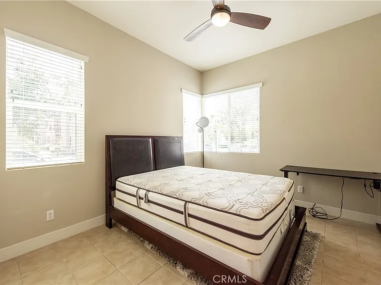 107 Pitch — Photo 6