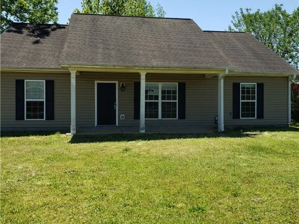 1301 Cherry Dr, Lanett, AL 36863