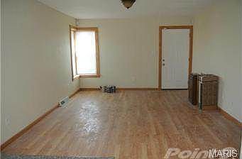 3rd image of 835 Harlan Ave