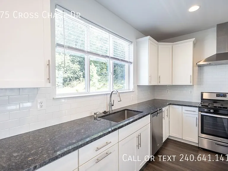 575 Cross Chase Dr — Photo 8