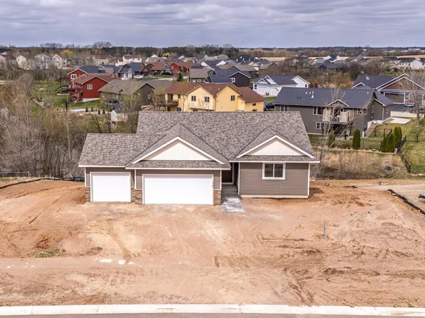 419 Coyote Way, New Richmond, WI 54017