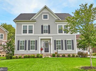 103 Bicksler Ln, Herndon, VA 20170