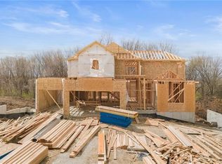 9288 Saddletop St, Lenexa, KS 66227