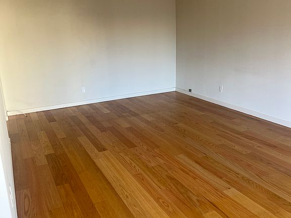 5th image of 15 Cervantes Blvd APT 106