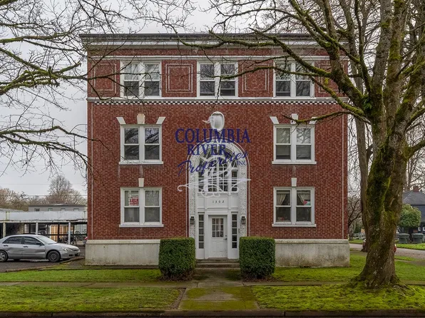 1302 21st Ave APT 8, Longview, WA 98632