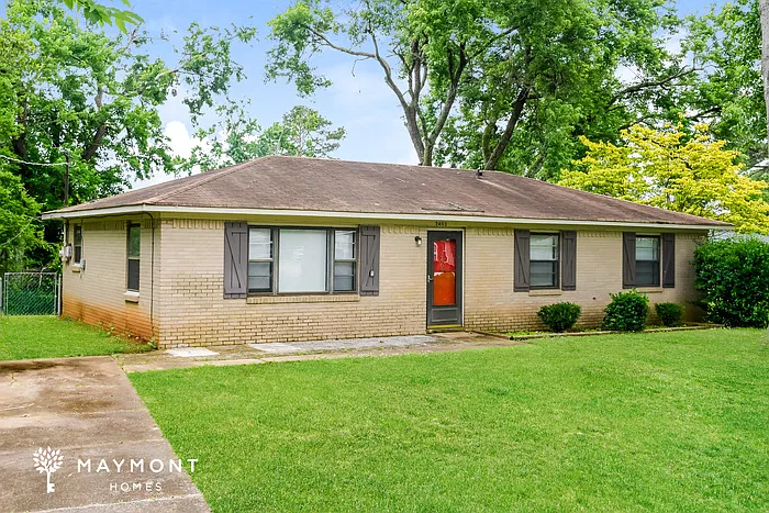 3 bed, 1.5 bath, 1225 sqft, $1,445 — Photo 3