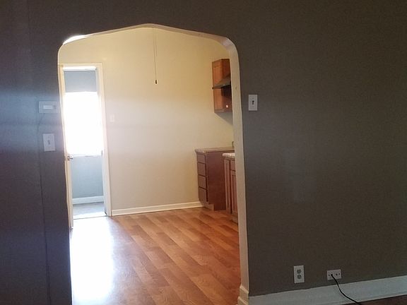 4th image of 2325 S Homan Ave