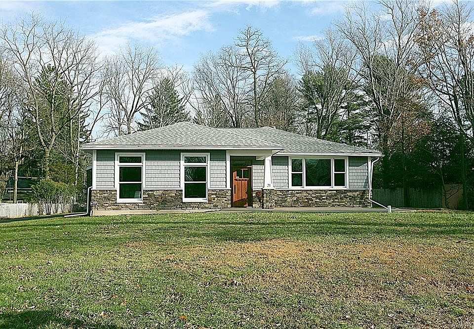 1st image of 21 Chauncey Ln