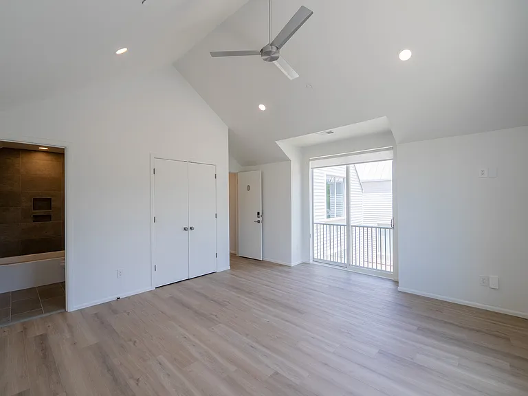 Rutherford House — Photo 15
