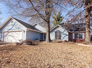 2010 Bluebird Dr, Springdale, AR 72764