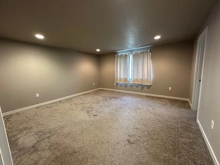 6315 Cottonwood Loop — Photo 20