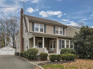 16 Linden Ave, Verona, NJ 07044