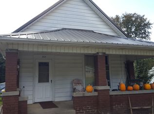 206 E Main St, Hillsboro, IN 47949