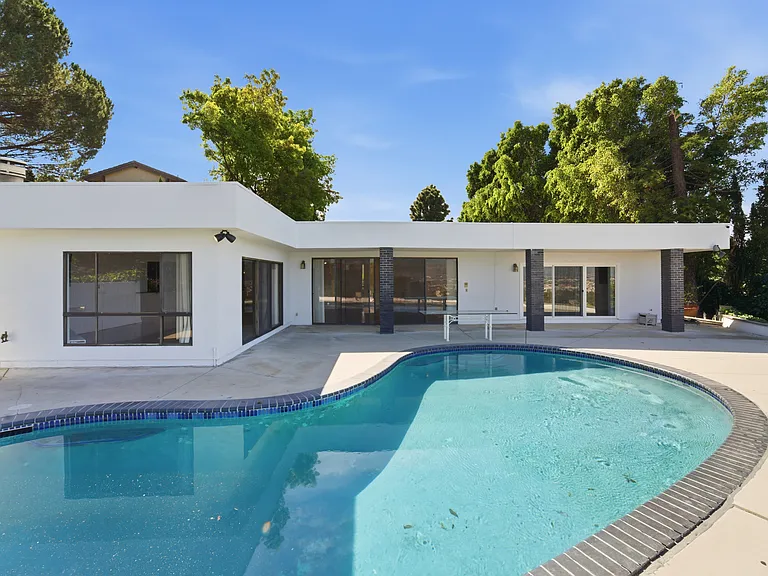 3329 Dona Rosa Dr — Photo 37
