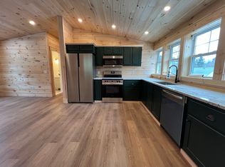 1197 Elmore St #B, Morrisville, VT 05661