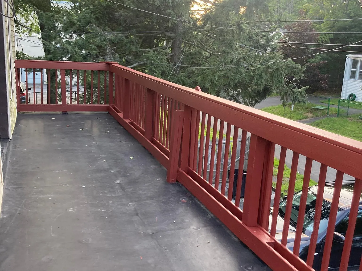 27 Bedford Ave — Photo 2