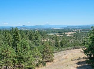 12155 Meadows Rd, White City, OR 97503