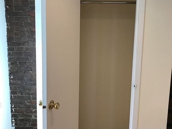 5th image of 203 Chrystie St #5CE
