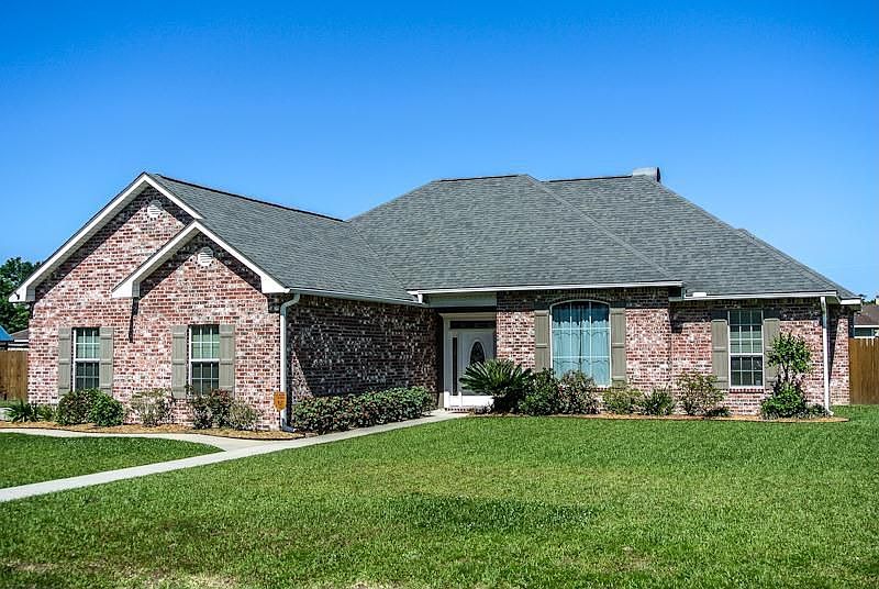 1st image of 108 White Tail Dr