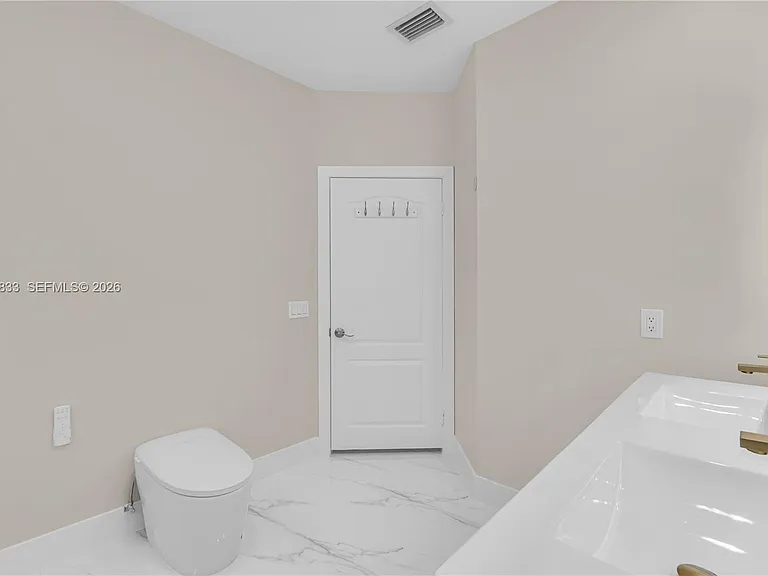 15834 SW 101st St — Photo 15