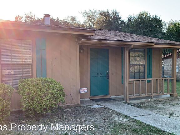2nd image of 2774 Villa Woods Cir