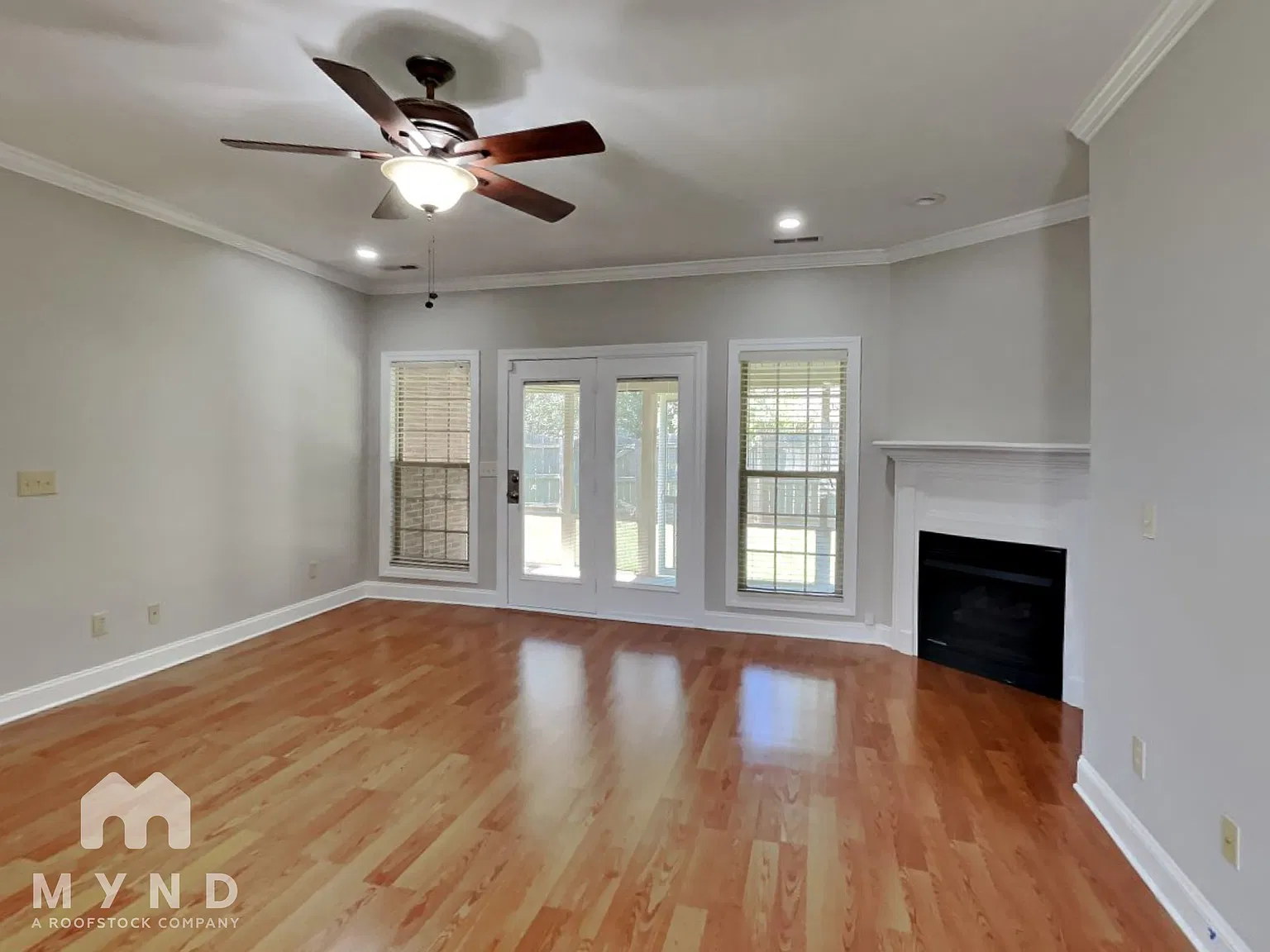 3 bed, 2.0 bath, 1770 sqft, $1,677 — Photo 3