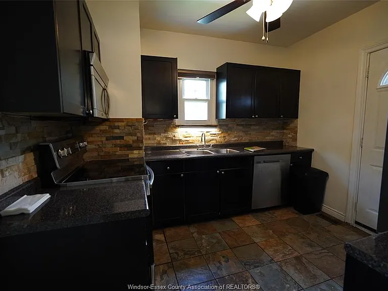 1450 Bruce Ave — Photo 19