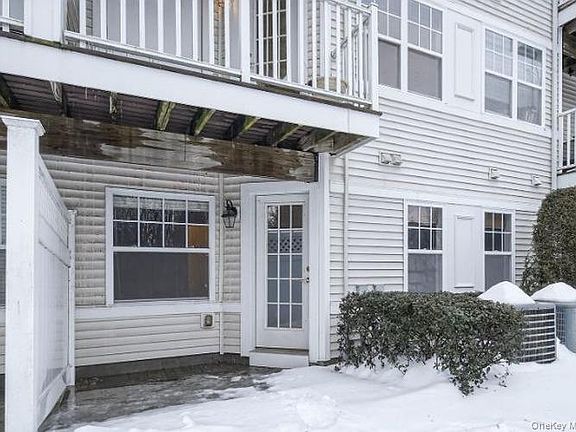 3rd image of 414 Highridge Court