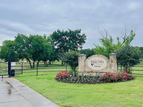 144 Hidden Valley Airpark, Shady Shores, TX 76208