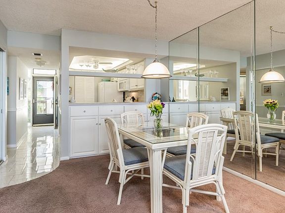 5th image of 591 Seaview Ct APT 506